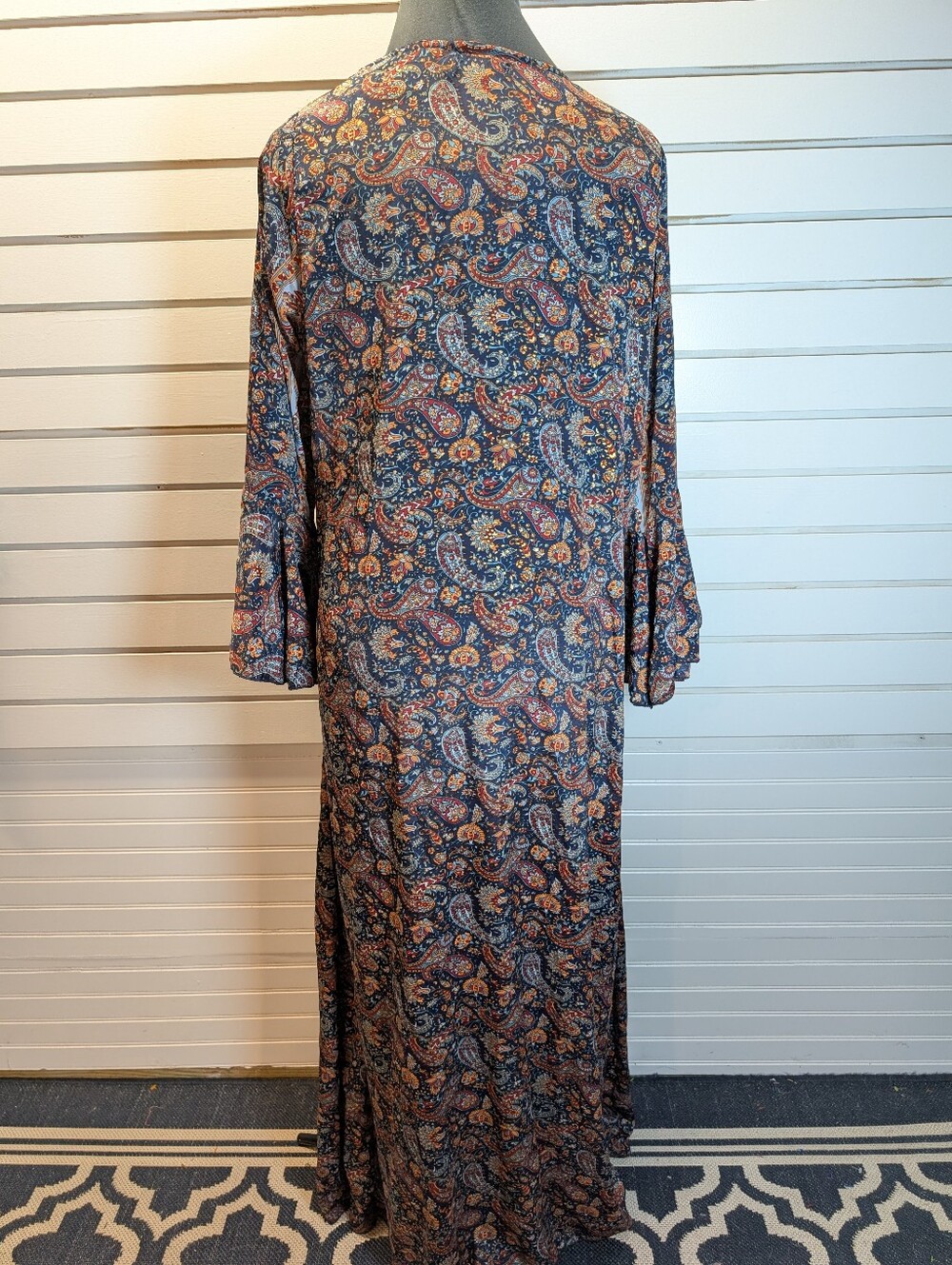Earthbound Trading Navy Paisley Tie Front Maxi Kimono/Duster Size M EUC - Picture 6 of 10